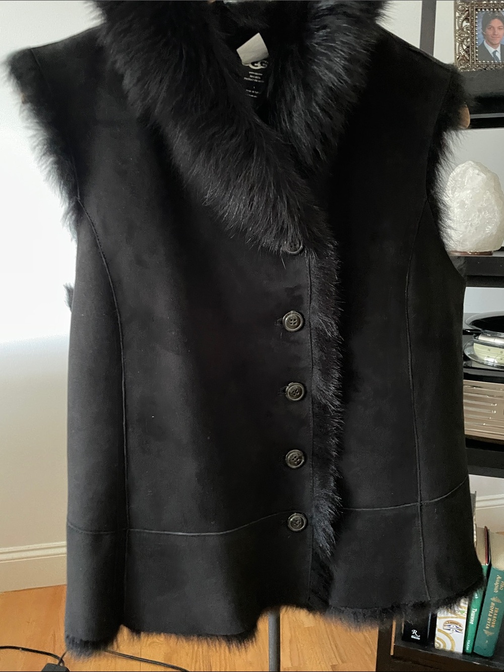 UGG Black  Fur-Trim Sleeveless Shearling Vest